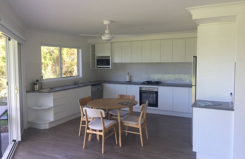 Tapitallee House | Privacy space comfortnLooking at visiting Bundanon? Uwannavu @Tapitallee Lodges
