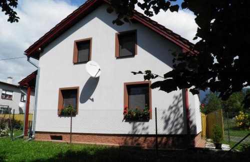 Ziar House | Privat Kovacova