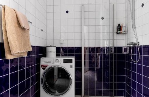 Trangsund Apartment | Privat lägenhet i villa 15 min från city.