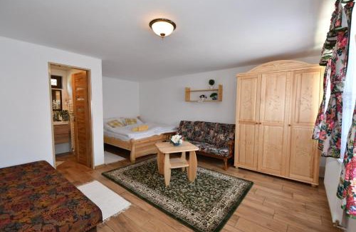 Zakovce House | PRIVAT MARIANNA