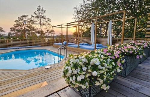 Vallentuna Villa | Privat Spirit Spa Villa