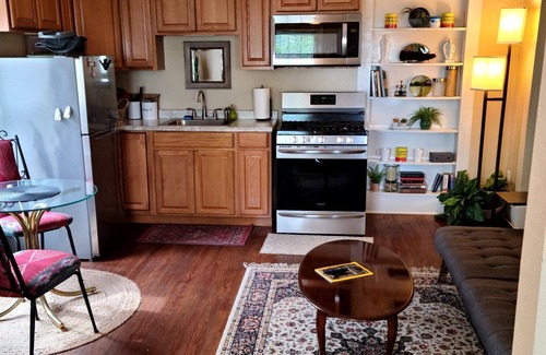 Owensboro Apartment | Private 1 bdrm apartment in the heart of the city. Pet friendly.