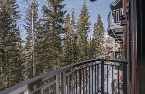 Mountain Village Condo | Private 1-Bedroom Condo With Forest View, Pool and Hot Tub