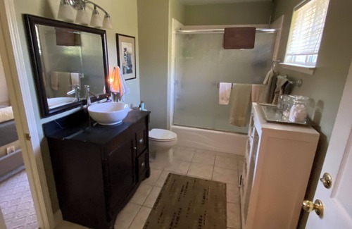 Oakhurst House | Private 1-bedroom, 1 bath within a house in amazing Oakhurst Private entrance