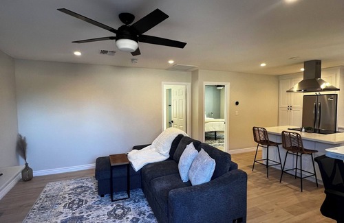 Covey House | Private 1 bedroom, 1 bathnIn-unit Washer-Dryer