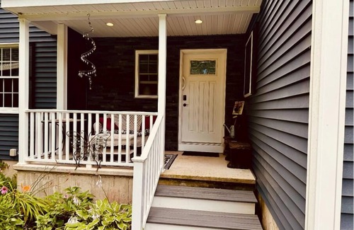Hampden Apartment | Private 1 bedroom EV charging