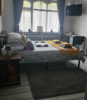 Cahirciveen Apartment | Private 1 bedroom suite