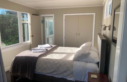 Lowry Bay Bed & Breakfast | Private 1 bedroom with amazing sea views