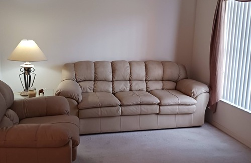 Westminister House | Private 1-BR suit in house with WiFi, AC, living, dining, fridge and microwaive