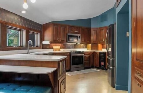 Norway House | Private 10+ Acre Sanctuary! Custom Home in Norway