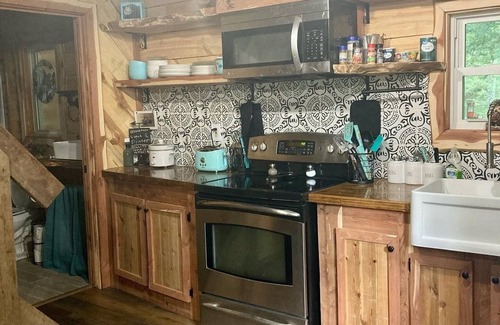 Quitman Cabin | Private 14 acre Creek side Cabin and close to Lake