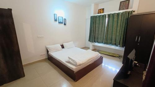 Phase 1 Apartment | Private 1BHK Flat in Blue Ridge Township