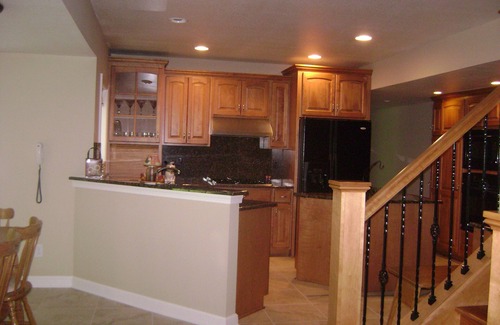 Broadview Heights Apartment | Private 2 Bedroom 2 Bathroom Apartment with Full Kitchen & Patio
