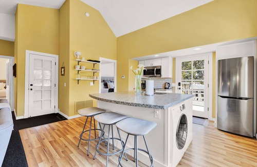 Fairbanks Ranch Apartment | Private 2 Bedroom/1 Bath Apartment - Secluded 2 acre Estate/Orchard