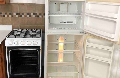Perth Amboy Apartment | Private 2 bedroom and 1 bathroom house in a quiet area and convenient to NYC bus/train