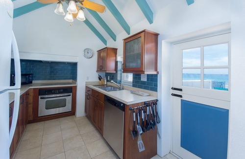 Cockburn Town House | Private 2 bedroom home on beach - Grand Turk Island in Turks and Caicos