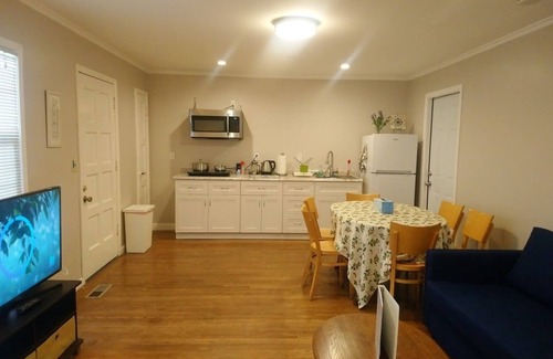 St. Francis House | Private 2-bedroom home, free parking & near SF