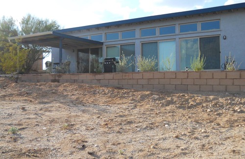 Tanque Verde House | Private 2 Bedroom Mountain View Casita - Completely New in 2017 - Desert Setting