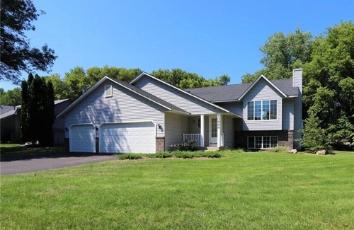Burnsville House | Private 2-Bedroom Space in Gorgeous Burnsville Home