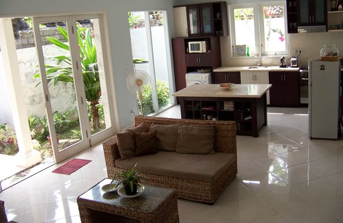 Denpasar Villa | Private 2 bedroom villa Candidasa Bali