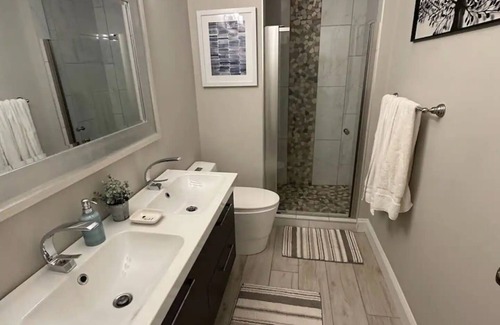 Sandy Springs House | Private 2 BR Mini Apt in Atlanta's Best Location