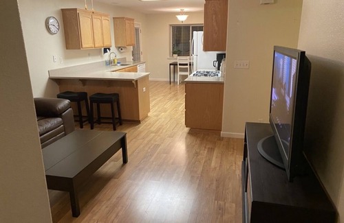 Chico House | Private 2b/1b house close to Enloe hospital and <1 mile from downtown
