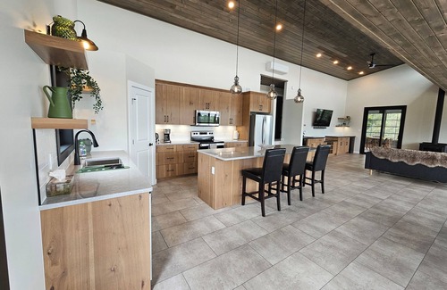 Northern Ontario House | Private 3.5 Acre King Island on Lake of the Woods