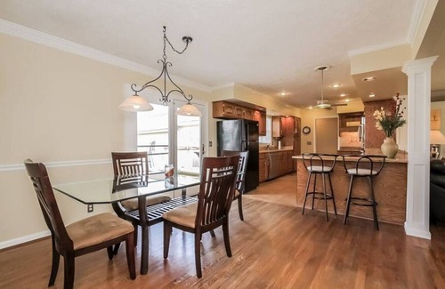 Millersville House | Private 3 Acre Home North Nashville with Hot Tub
