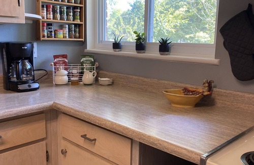 Cedarville House | Private 3 Bedroom Ranch: Walk to Cedarville University