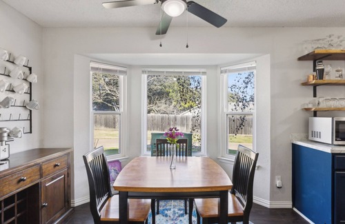 Cleburne House | Private 3 BR Unit + Pool - Connected Owner's Unit - Sleeps 8