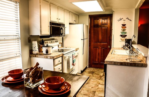 Aurora House | Private 3 Story Colorado Townhouse with 2 Car Garage Parking!