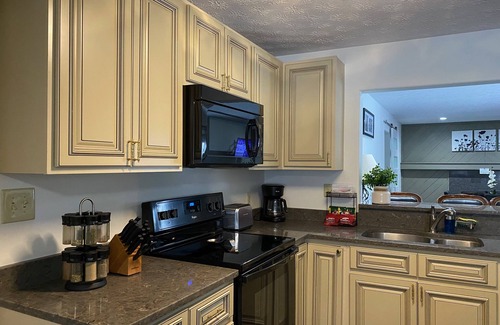 Wayne House | Private 4 BDRM- 3 BTHS house, 5 Miles from Downtown #4 ❤️