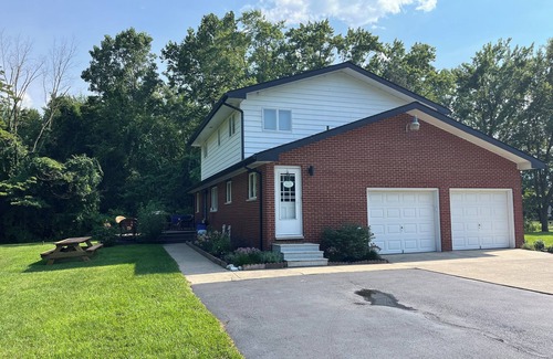 Bridgman House | Private 4 bedroom home in Bridgman offers a cozy retreat & best of town life.