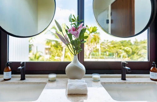Soliman Bay Villa | Private 5 bedroom Beachfront Villa in Tulum!