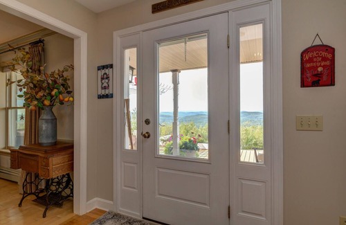 West Paris House | Private 52 Acre Mountain Top, Heated indoor Pool & Spa, Pond, Trails, 5 bedrooms