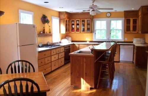 Vineyard Haven House | Private 6 Acres, Walk to Private Beach