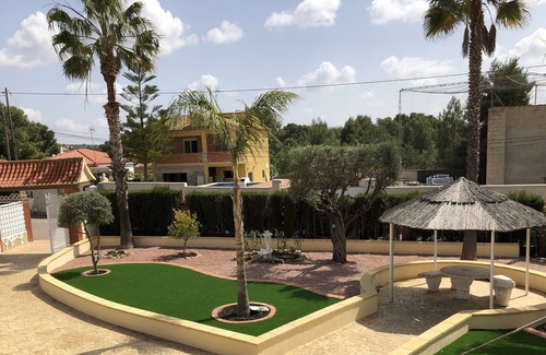 Olocau Villa | Private 6 Bedroom House with WIFI, Private Pool and Tennis Court