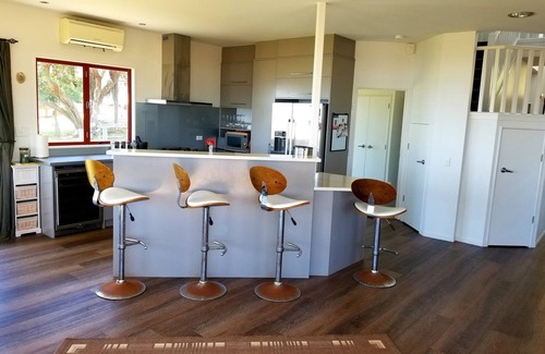 Ohope House | Private Absolute Beachfront 4 Bedroom House
