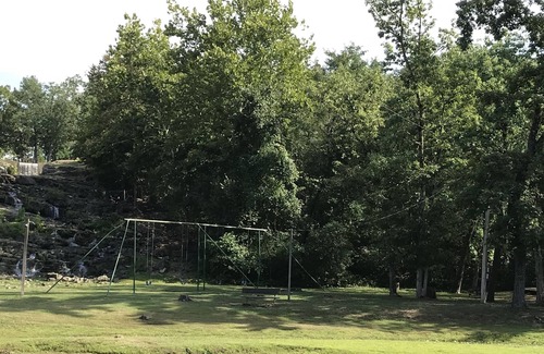 Hardy House | Private Accommodations w/jetted tub & access to rivers, lakes & golf courses!