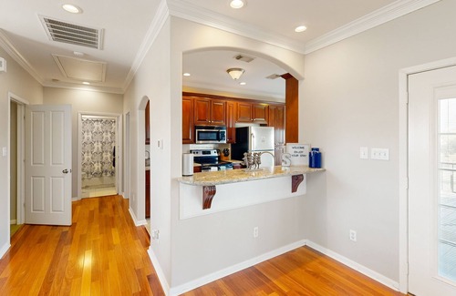 Texas Gulf Coast Region House | Private acreage next to the bayou with kayaks, porches, open layout, W/D, & AC