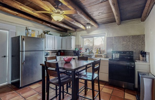 South Capitol House | Private Adobe Haven: Gated Railyard Oasis with Outdoor Charm