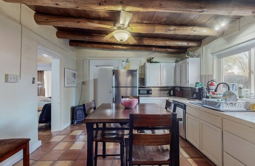 South Capitol House | Private Adobe Haven: Gated Railyard Oasis with Outdoor Charm