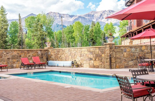 Mountain Village Hotel | Private and Clean Lock-Off Room With King Bed, Extra Amenities