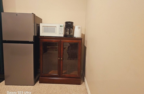 Cole Harbour House | Private and cozy basement suite in a quiet cul de sac