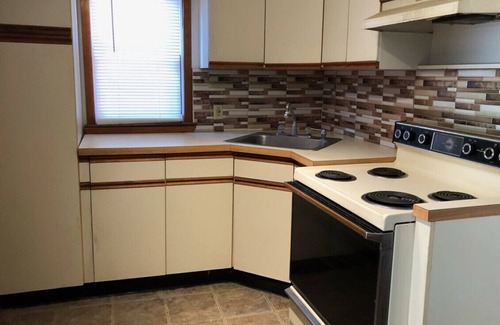 Perth Amboy Apartment | Private and cozy house with 1-bedroom and 1-bathroom and free Wi-Fi