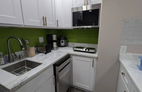 Northside House | Private and Peaceful Studio in Central San Jose