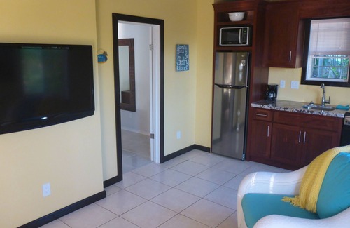 Antoneys Cay Apartment | Private and peaceful waterfront oasis, walking distance to all amenities.