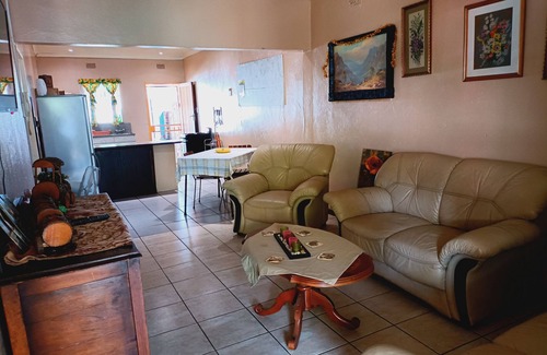 Rustenburg House | Private and Secure 2 bedroom house
