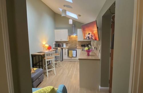 Boroughbridge Apartment | Private Annex, Parking, Wifi, 2mins to J48 A1 M1