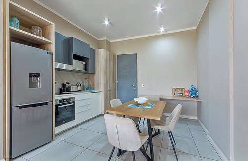 Garsfontein Apartment | Private apartment at the Capital Trilogy Hotel